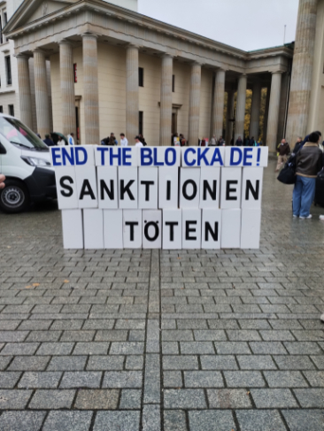 Fahrraddemo 12.10.2025 US-Botschaft Pariser Platz „Stopp die US-Blockade gegen Kuba“ 